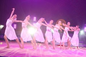 Rhythmic gymnasts Photo- http://www.algemeiner.com/2014/09/29/israeli-rhythmic-gymnastics-team-wins-silver-medal-in-turkey/rythmic/